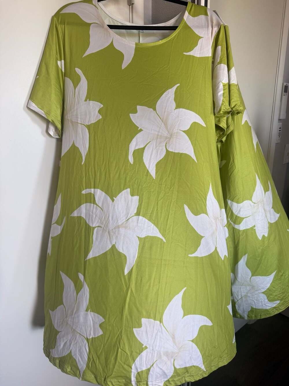 Unbranded Floral Dress Size 2XL Green White Lily Print Short Sleeve